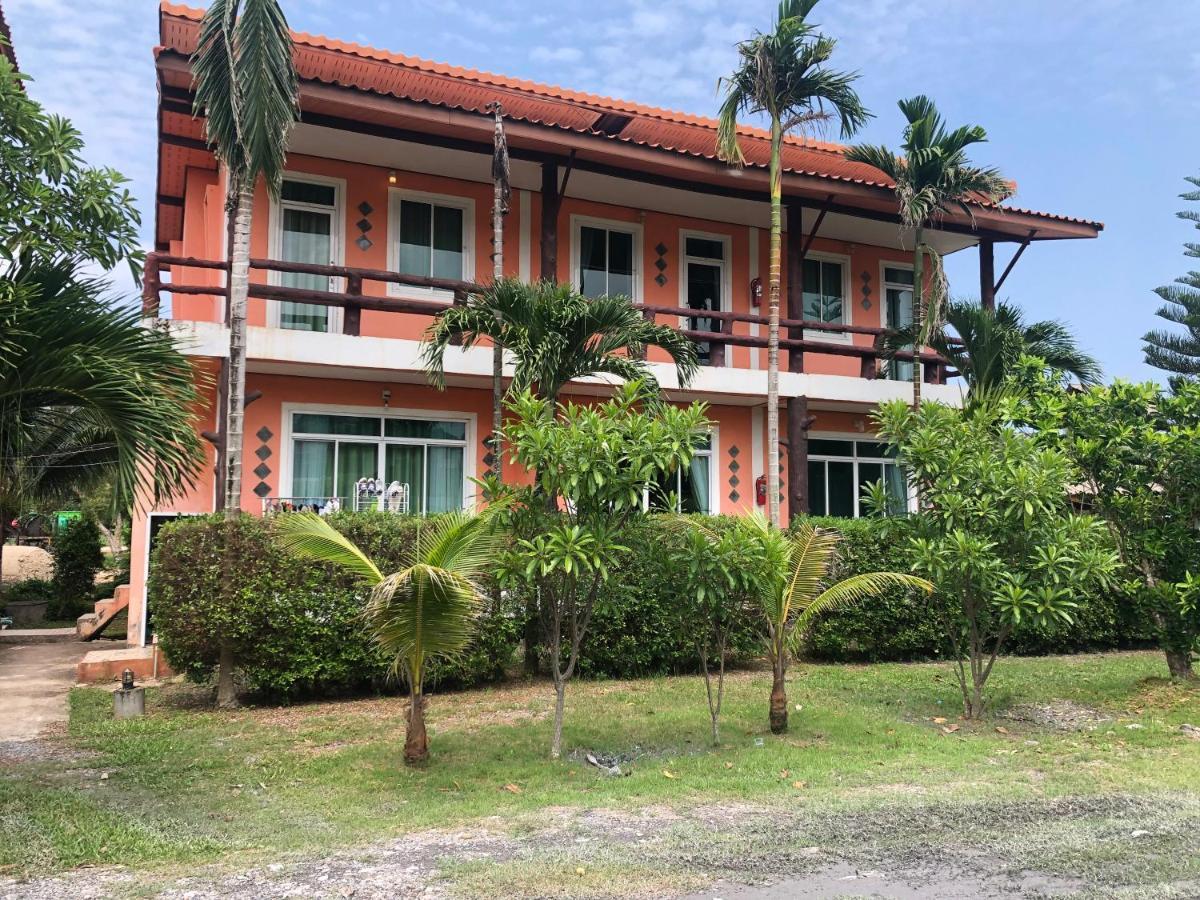 Lanta School Beach Resort Ko Lanta Esterno foto