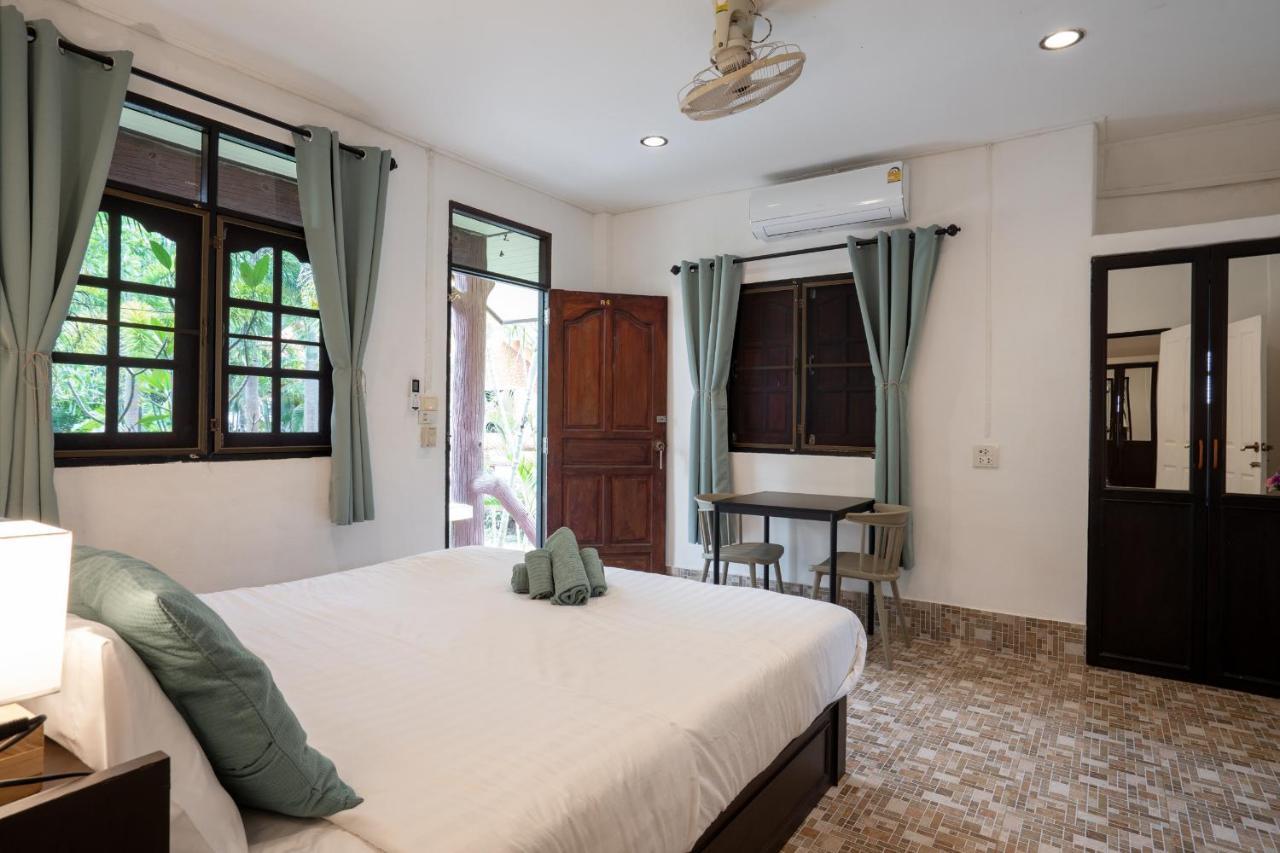 Lanta School Beach Resort Ko Lanta Esterno foto