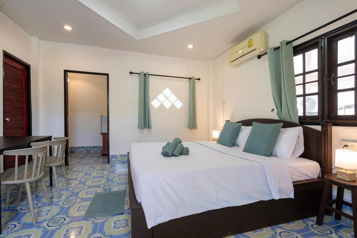 Lanta School Beach Resort Ko Lanta Esterno foto