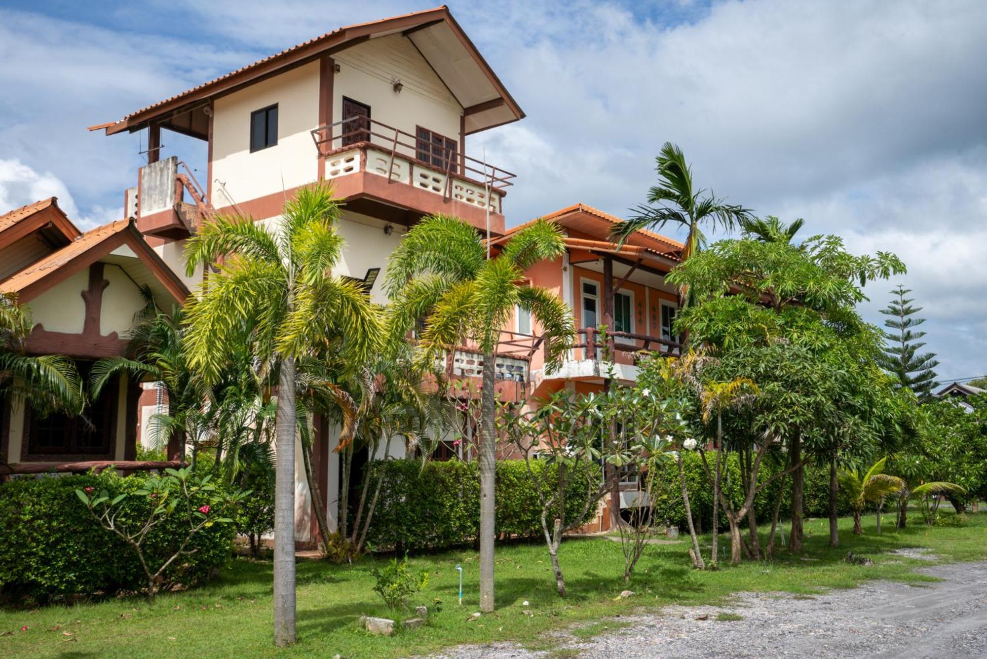 Lanta School Beach Resort Ko Lanta Esterno foto